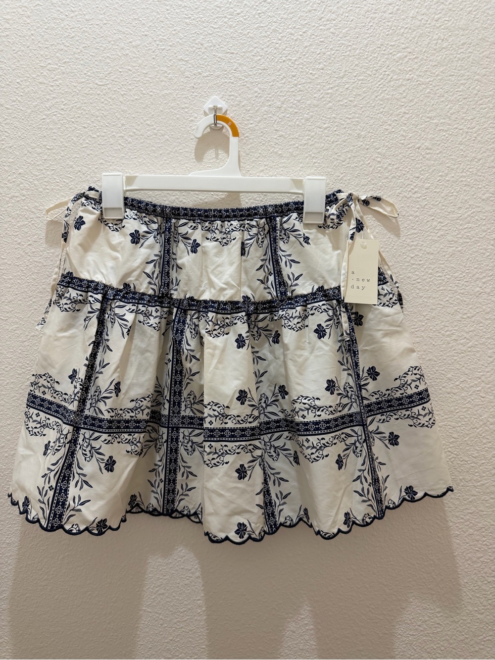 a new day White and Navy Floral Tiered Skirt with Scalloped Hem